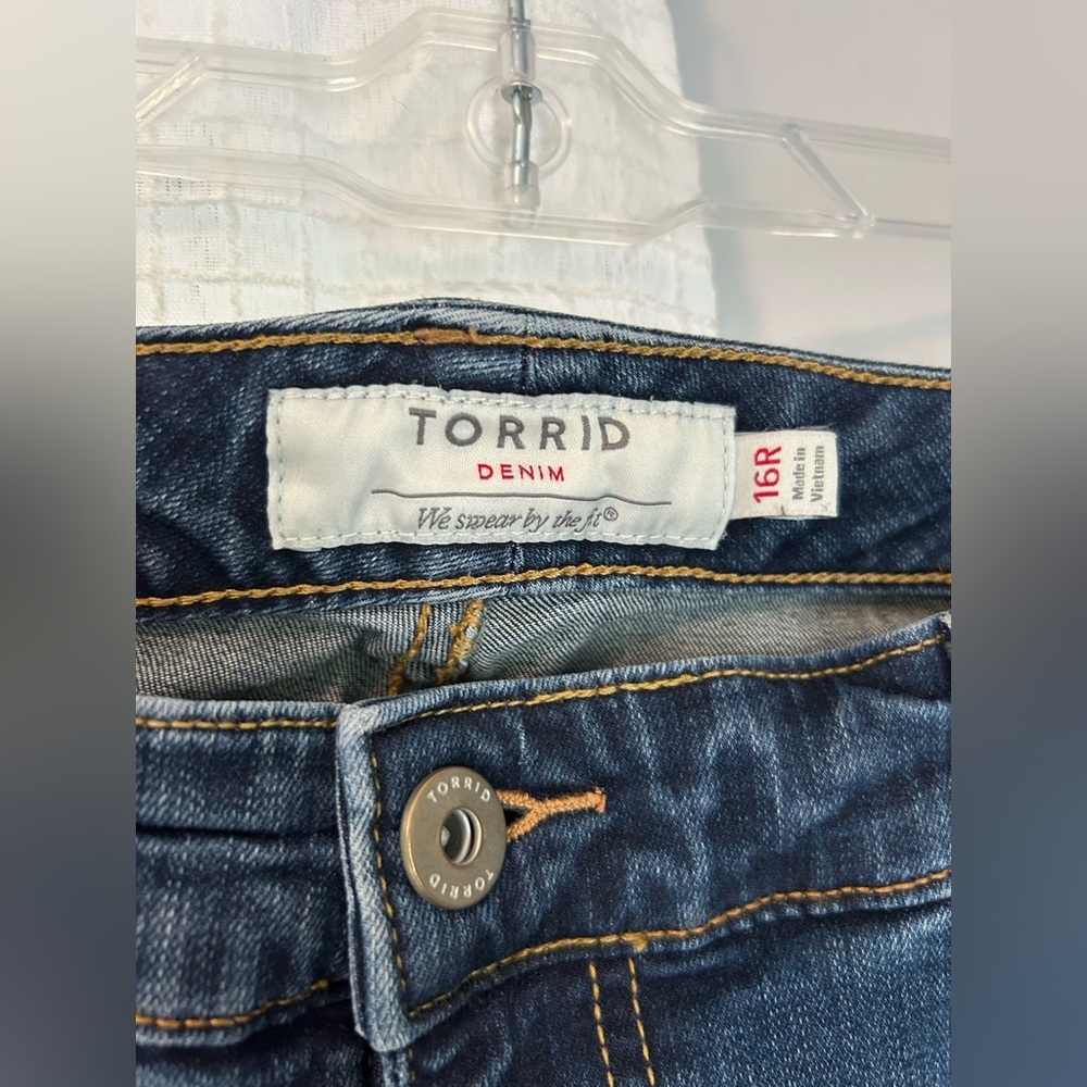 Torrid Jeans - Picture 4 of 9